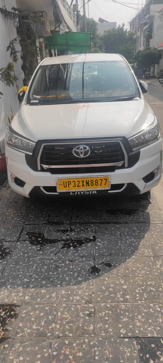 Toyota Innova - Crysta Front
